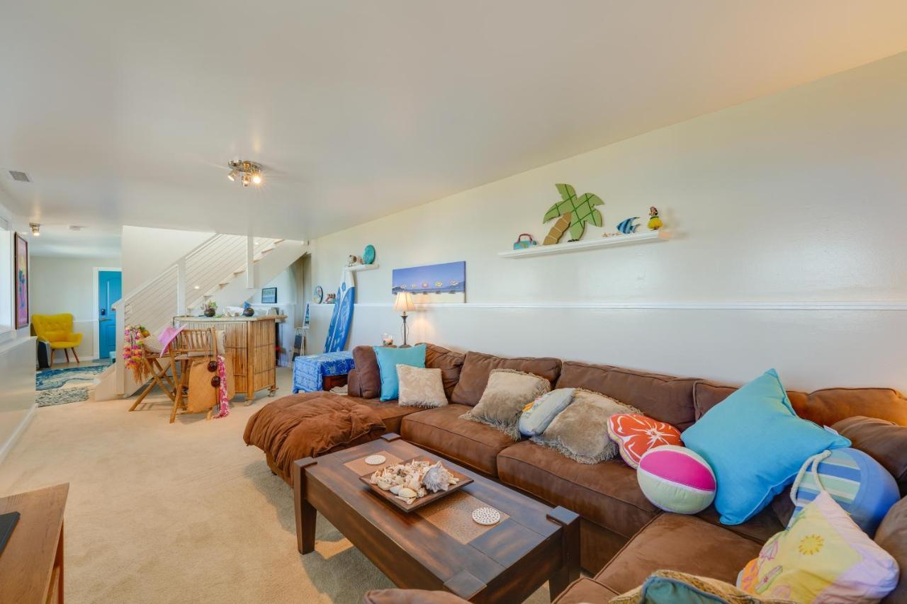 Stunning Home In Coupeville With Deck And Beach Access エクステリア 写真